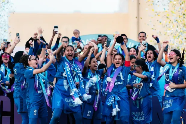 لمياء بن بهيان تتوج ناشئات الهلال بكأس الدوري