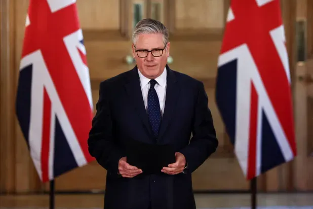 ستارمر يتهم إيران بمحاولة إلحاق الأذى باليهود البريطانيين