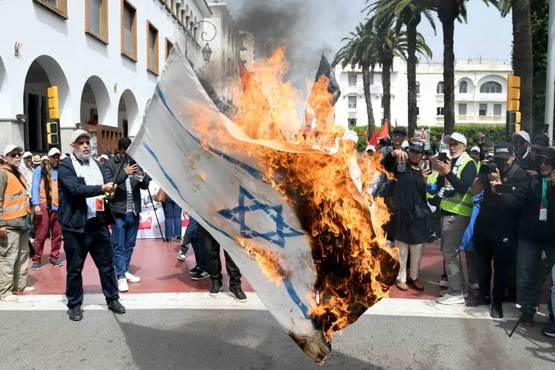 شكاية ضد حرق علم إسرائيل بالرباط