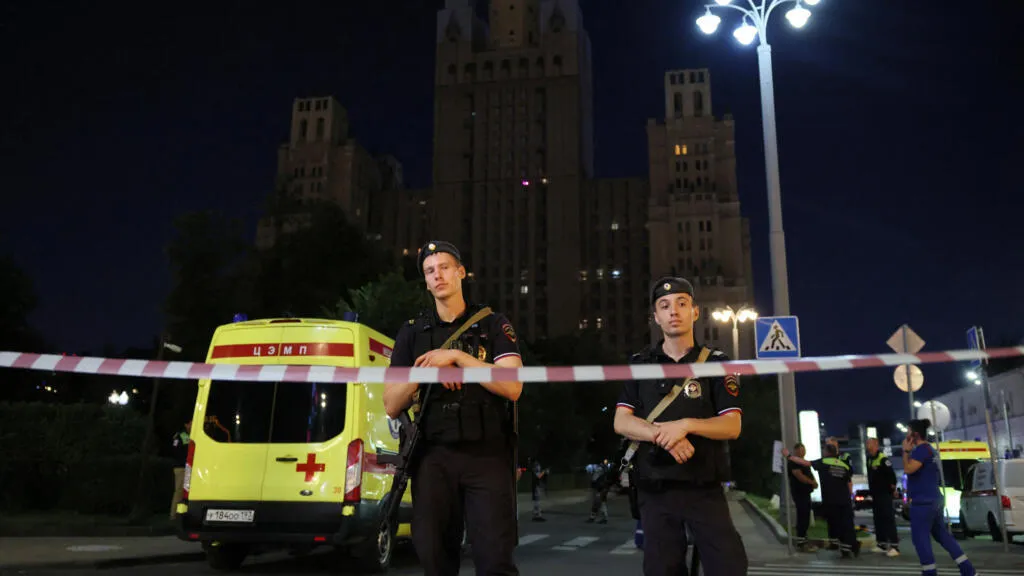روسيا: ثلاثة قتلى و21 جريحا في انفجار بموسكو والجيش يعلن تدمير مئات المسيّرات الأوكرانية