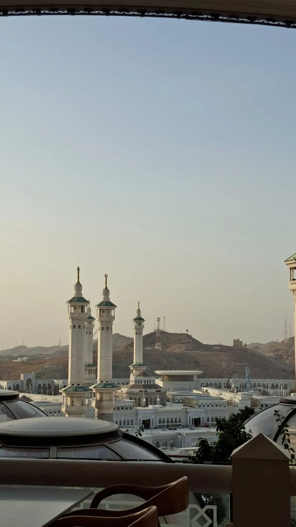 «اليوم» في مطل أبراج الساعة.. أجمل وأشرف إطلالة في العالم تثري تجربة ضيوف الرحمن