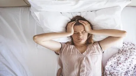 حتى نقص بسيط في النوم قد يهدد الوزن والصحة.. دراسة توضح