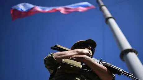 القوات الروسية تدخل "دولغايا بالكا" بعد تحرير إيلينوفكا وبدء تطويق قسطنطينوفكا