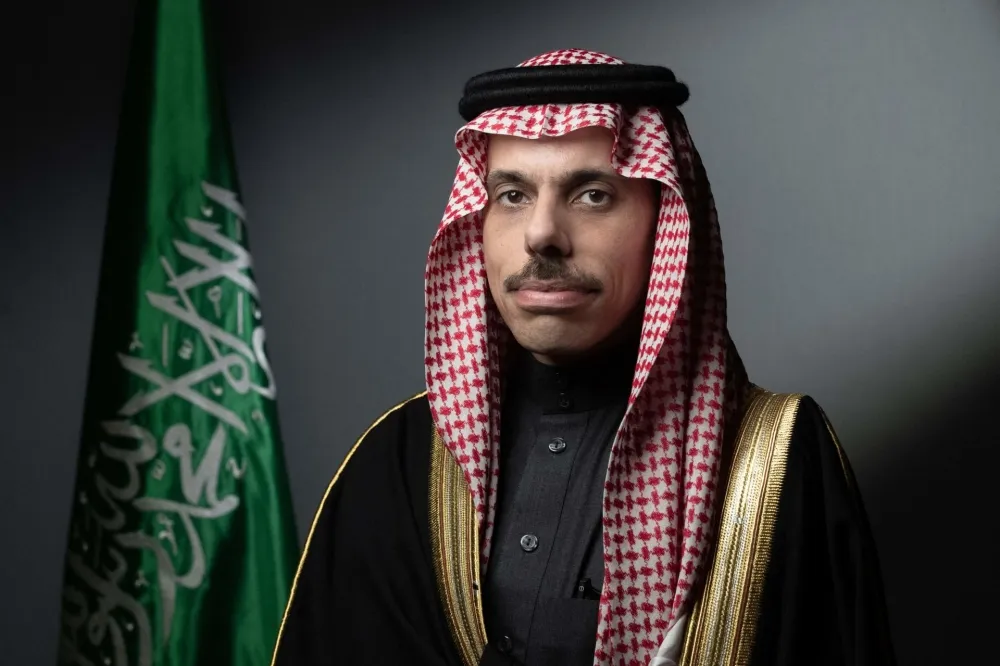 وزير الخارجية يصل إلى إسبانيا في زيارة رسمية