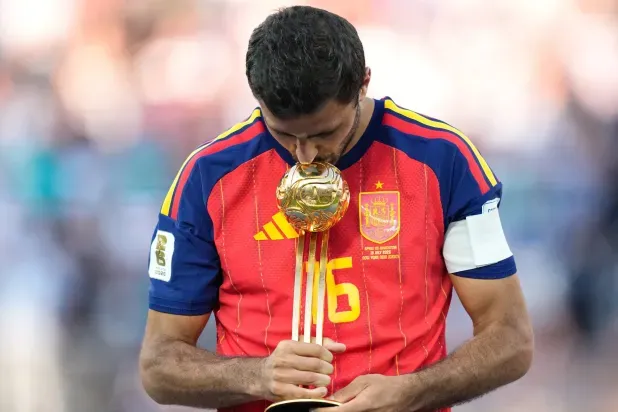 رودري يصل مدريد... لإجراء عملية جراحية