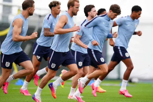 طريق إنجلترا إلى نهائي كأس العالم... المكسيك ثم البرازيل فالأرجنتين وربما فرنسا