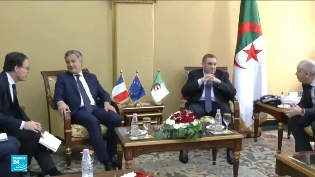 وزير العدل الفرنسي يختتم زيارة للجزائر خصصت لاستعادة التعاون القضائي وبناء الثقة بين البلدين