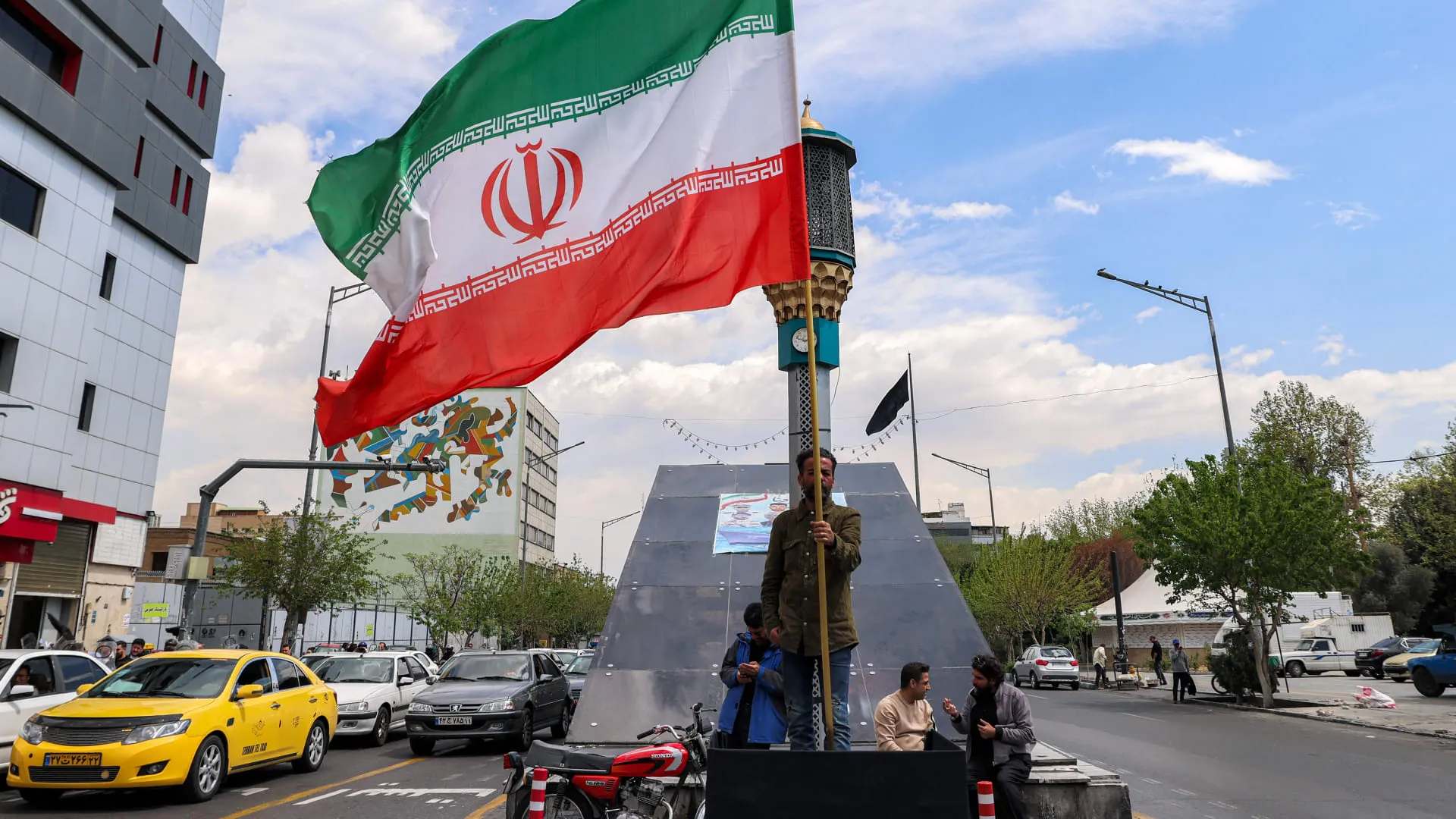 إيران تتهم أمريكا بارتكاب "جرائم حرب".. وهذا ما قالته عن هجماتها على دول الخليج