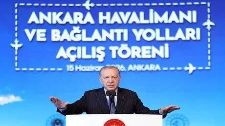 أردوغان يحذر من حظر الحجاب ويؤكد أن ارتداءه أمر طبيعي في تركيا