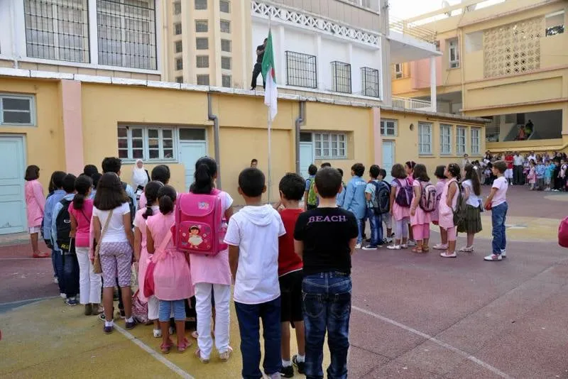 تعديل موعد الموسم الدراسي بالجزائر