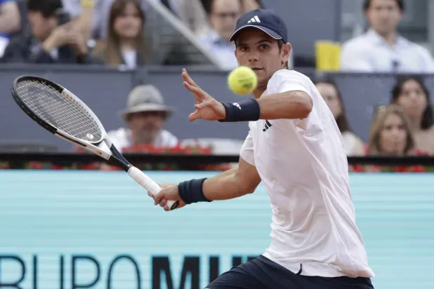 الإسباني جودار يهدي فوزه الأول في «مدريد» إلى بيلينغهام