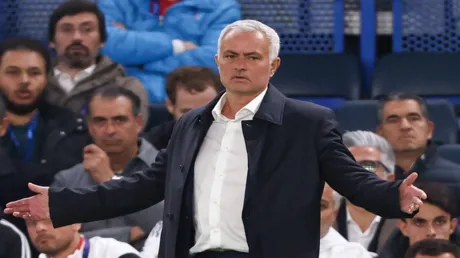 أسطورة ريال مدريد يعارض عودة مورينيو لتدريب الفريق