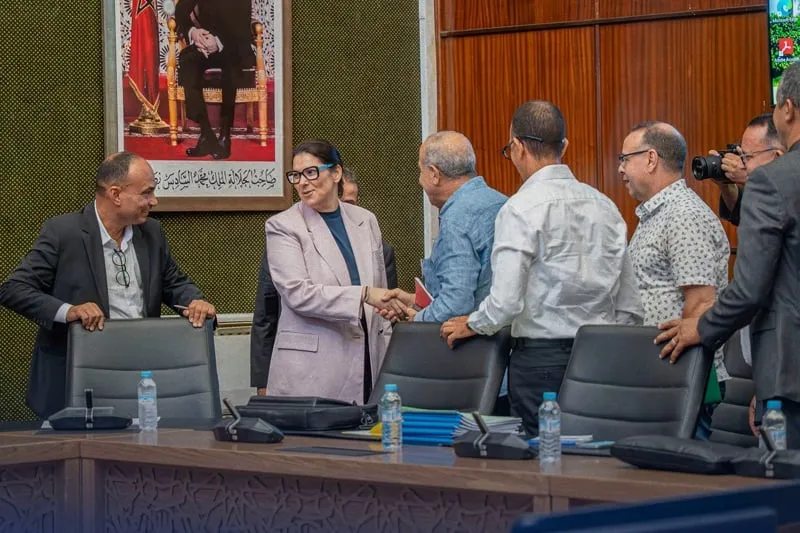 المنصوري تحسم وكلاء لوائح "البام" بمراكش وتعلن جاهزية تصدر الانتخابات