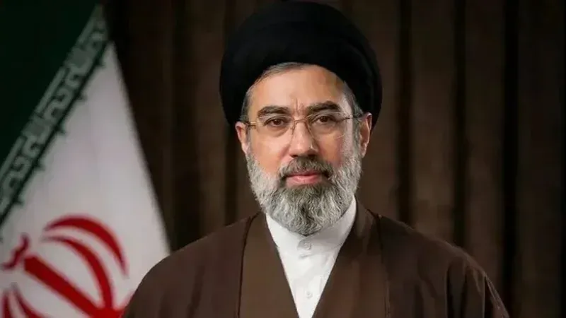 الحرس الثوري: مجتبى خامنئي منح الإذن بالتفاوض مع واشنطن