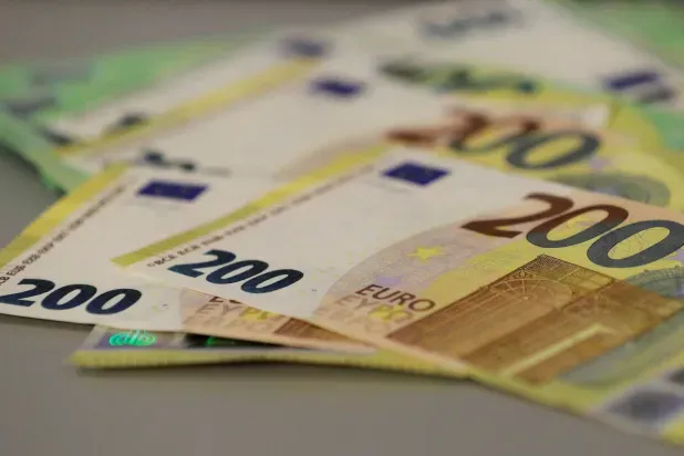 عائد السندات الألمانية لأجل 10 سنوات يستقر عند أعلى مستوى في 15 عاماً