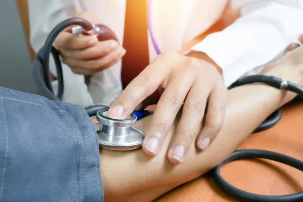 مرضى ارتفاع ضغط الدم أكثر عُرضة لفقدان السمع