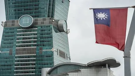بكين: سكان تايوان يدركون بشكل متزايد مخاطر الاعتماد على الدعم الأمريكي