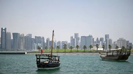 قطر تعلن استئناف الملاحة البحرية ضمن نطاق 7 أميال