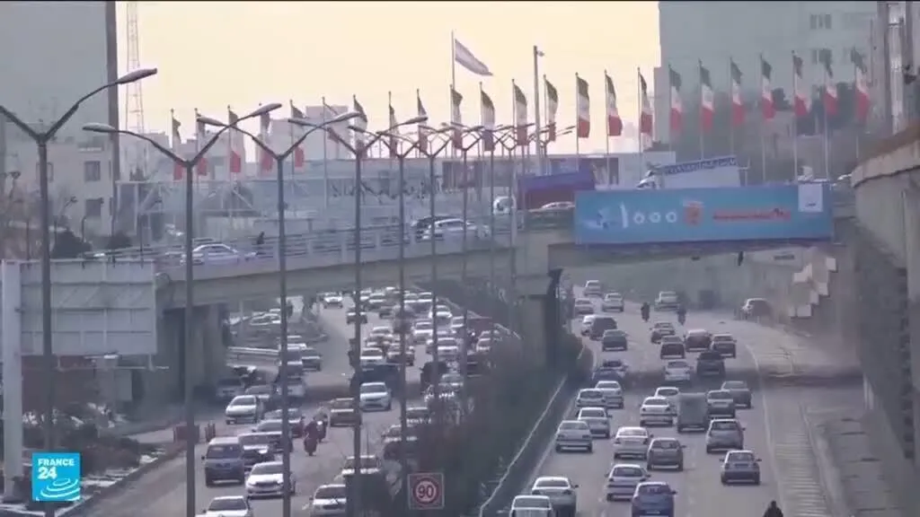 ترامب يقول إن إيران تعهّدت بعدم السعي لامتلاك سلاح نووي