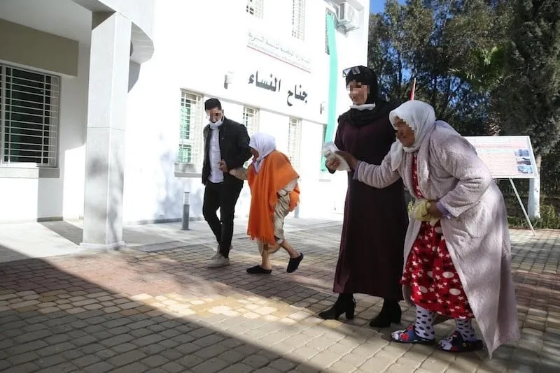 بيانات وطنية تكشف استمرار الأسرة حاضنة أساسية للمسنين المغاربة