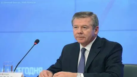 موسكو: خطط فرنسا لزيادة ترسانتها النووية تزيد من احتمال النزاع النووي