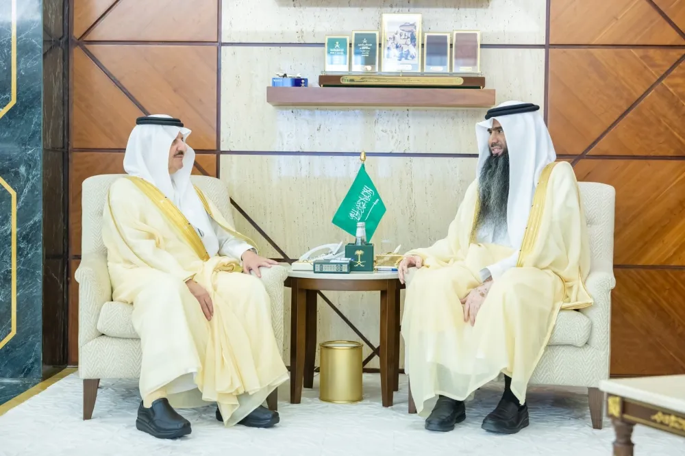 أمير الشرقية يستقبل مدير البريد السعودي “سبل” بالمنطقة