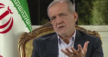 الرئيس الإيرانى: سنبقى صامدين أمام الضغوط واستهداف البنى التحتية "عجز"
