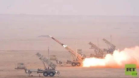 الكويت تعلن اعتراض 4 صواريخ جوالة و21 مسيرة إيرانية منذ فجر الأربعاء