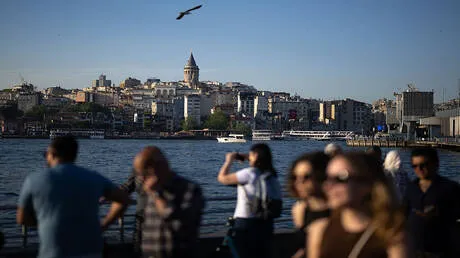 تركيا تتصدر أوروبا ديموغرافيا بـ 12.7 مليون شاب يتجاوزون سكان 117 دولة حول العالم