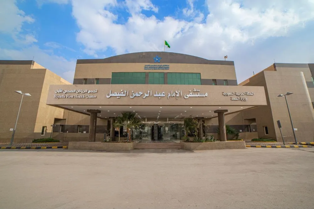 الرياض.. جراحة طارئة تنقذ سبعيني من مضاعفات ثقب حاد بالمعدة