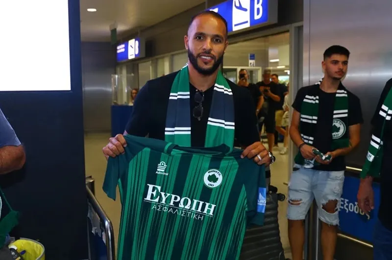 ماركو اليوناني يتعاقد مع العربي