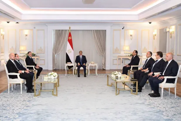 السيسي والدبيبة يبحثان تعزيز التعاون في الطاقة والربط الكهربائي