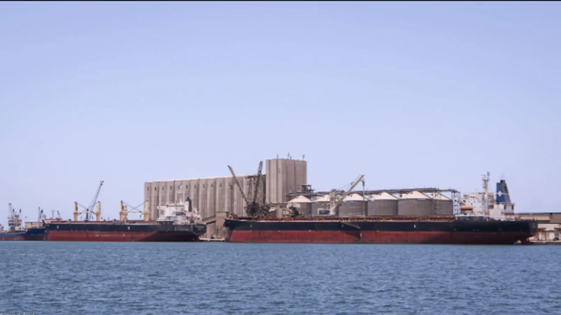 رواج دعوة لرد مصري "عنيف وواضح" على مسيرة دمياط بتدوينة إعلامي