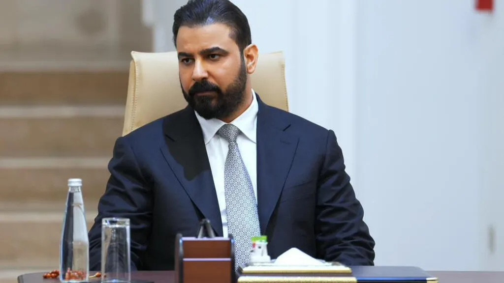 العراق: من المال والأعمال إلى رئاسة الحكومة.. من هو علي الزيدي وما التحديات التي تنتظره؟