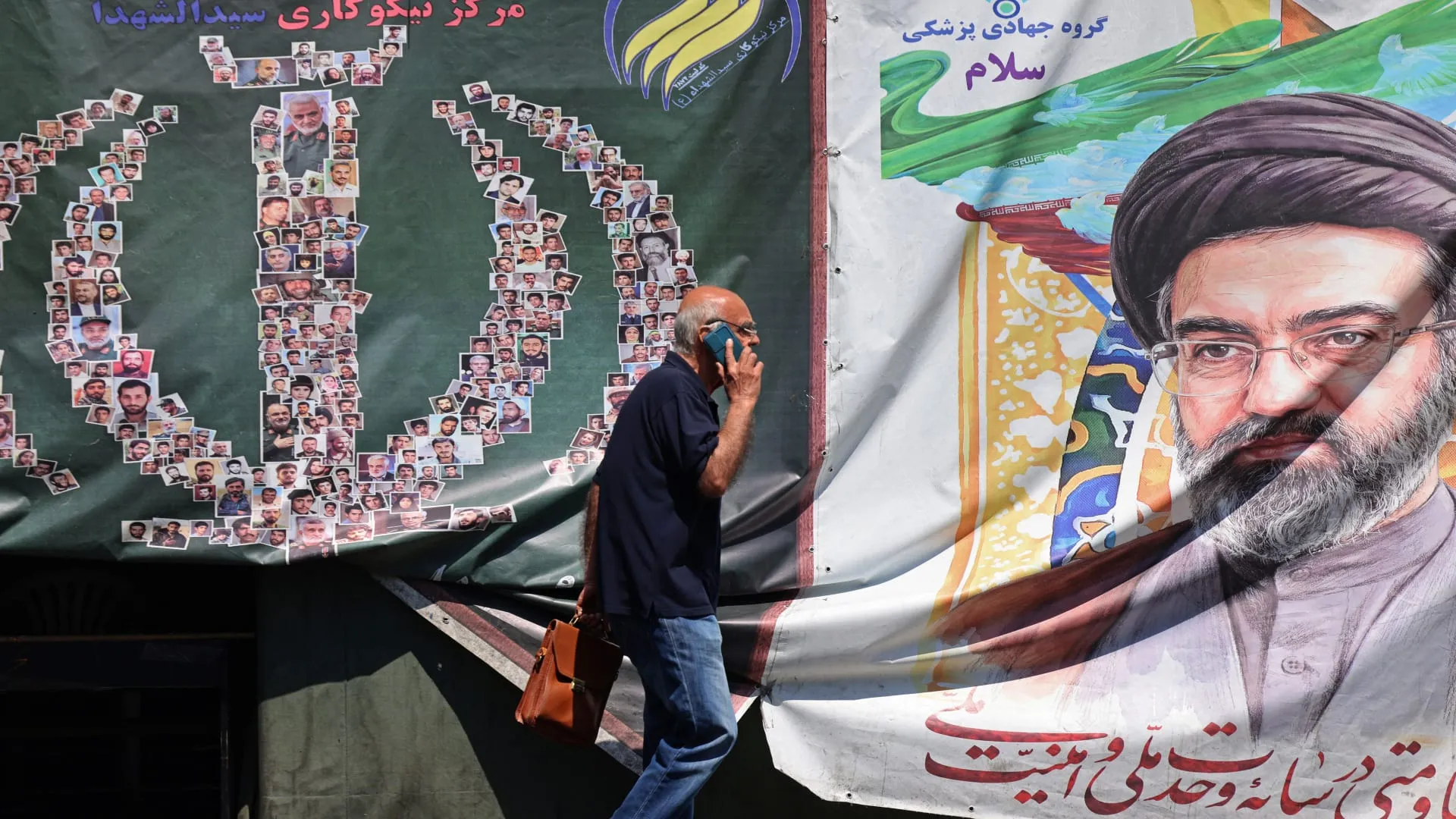 مستشار مجتبى خامنئي يبين موقف إيران من تمديد الحصار الأمريكي وصحة المرشد الأعلى