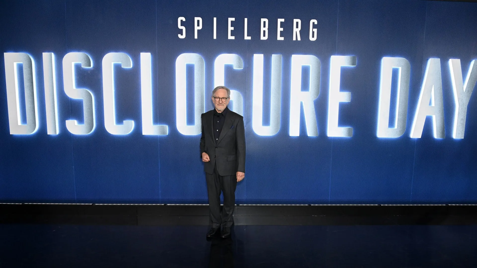 ما الجديد في فيلم "Disclosure Day" للمخرج ستيفن سبيلبرغ؟