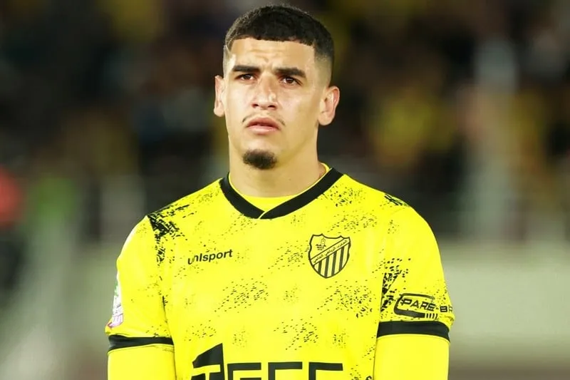 المغرب الفاسي يفند أخبار منشطات