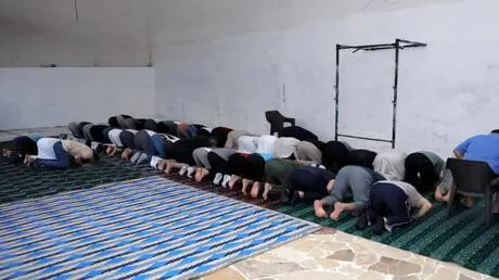 لبنان.. صلاة وخطبة عيد الأضحى في سجن رومية برعاية هيئة رعاية السجناء التابعة لدار الفتوى