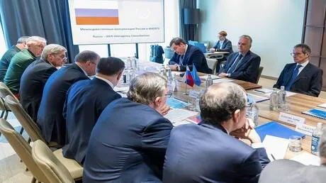 أوليانوف: روسيا ووكالة الطاقة الذرية تتفقان على اتخاذ خطوات لتحسين الوضع في محطة زابوروجيه النووية