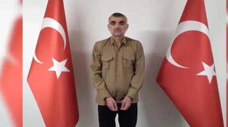 الاستخبارات التركية تلقي القبض على قيادي في "داعش" نشط بين تركيا وسوريا