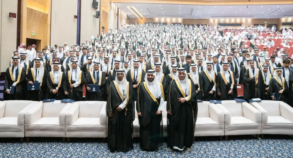 برعاية محافظ الأحساء.. وكيل المحافظة يكرّم 537 من الطلبة المتميزين