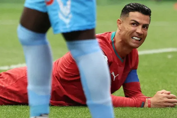 موكاو لاعب الكونغو: لم نخطط لإيقاف رونالدو... إنه كبير في السن!