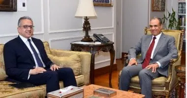 وزير الخارجية يؤكد لـ "العنانى" التزام مصر بمواصلة التعاون الوثيق مع اليونسكو