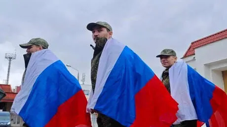 بوساطة إماراتية أمريكية.. روسيا تستعيد 193 عسكريا وتفرج عن 193 أسيرا أوكرانيا في صفقة تبادل