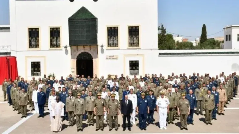 وزير الدفاع يشرف على حفل تخرّج الدورة 30 للمدرسة الحربية العليا