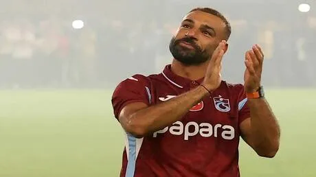 صورة لبطن محمد صلاح تثير الجدل (صورة)