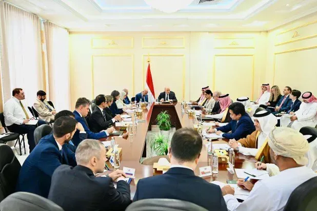 العليمي يعلن نهاية زمن الاعتداءات الحوثية «بلا تكلفة»