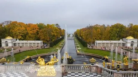 انطلاق موسم النوافير في بيترغوف... فعاليات صيفية جديدة وتسهيلات للزوار (صور)