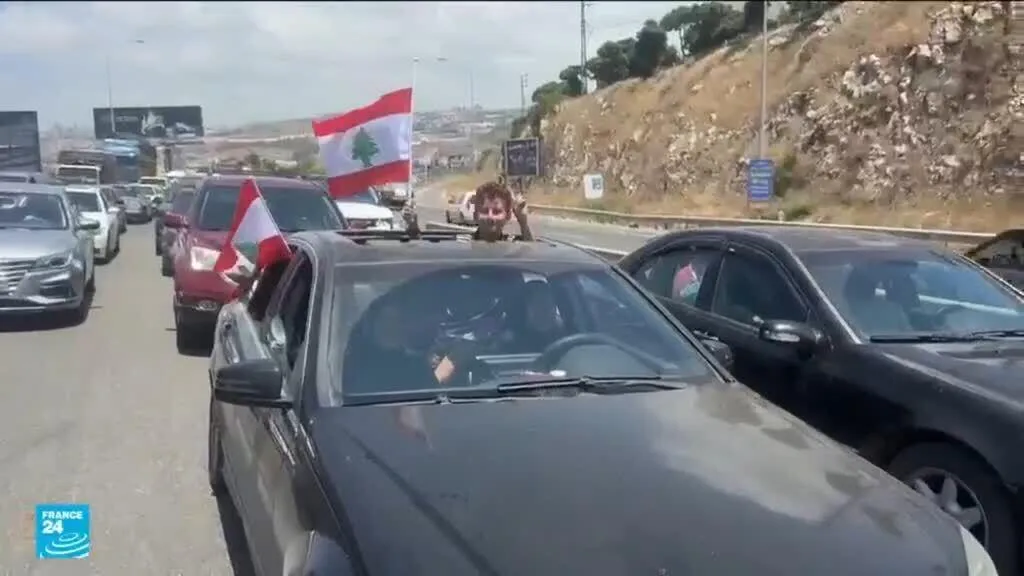 عودة اللبنانيين إلى الجنوب: فرح ممزوج بصدمة الخراب والدمار