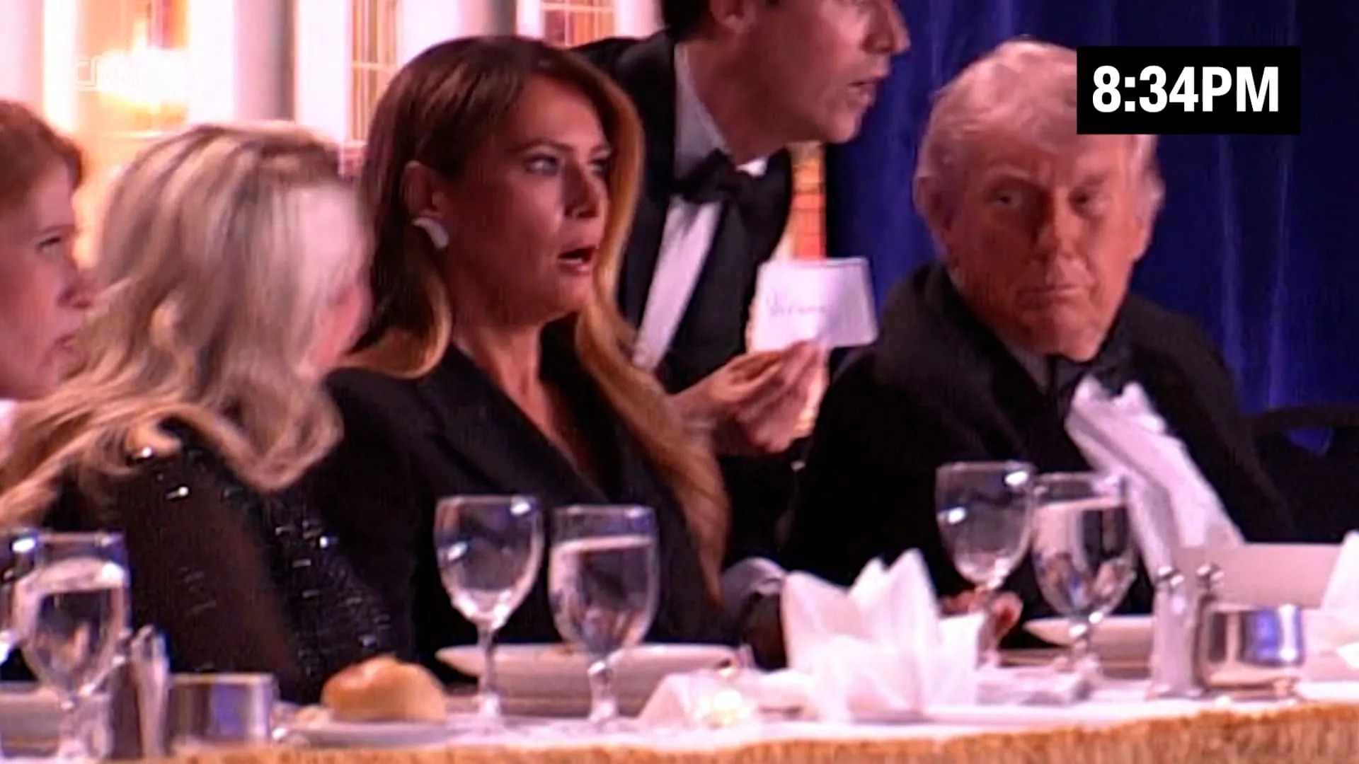 من البداية حتى النهاية.. إليكم التسلسل الزمني لهجوم حفل عشاء مراسلي البيت الأبيض